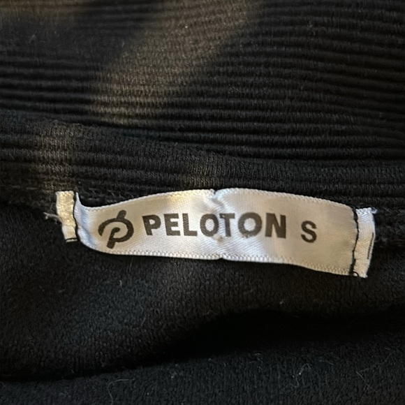 Peloton Women's Pullover 1/2 Zip Asymmetrical Black Ribbed Athleisure, Small - Picture 8 of 10